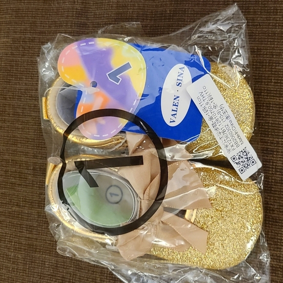 Infant size 1 slipper shoes - Picture 1 of 2